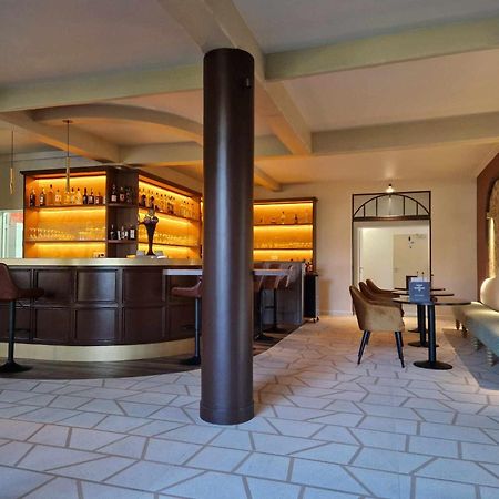 Cit'Hotel Le Pot D'Etain Holnon Buitenkant foto