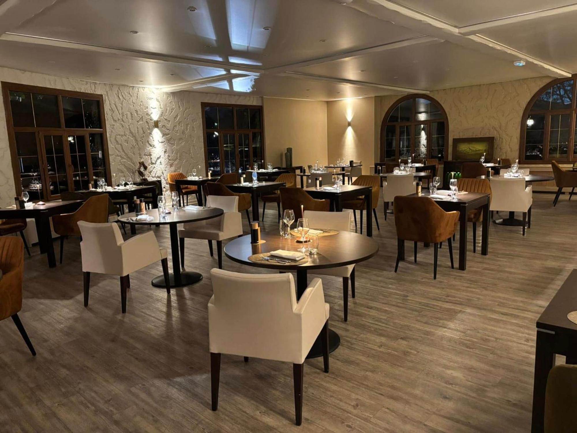 Cit'Hotel Le Pot D'Etain Holnon Buitenkant foto