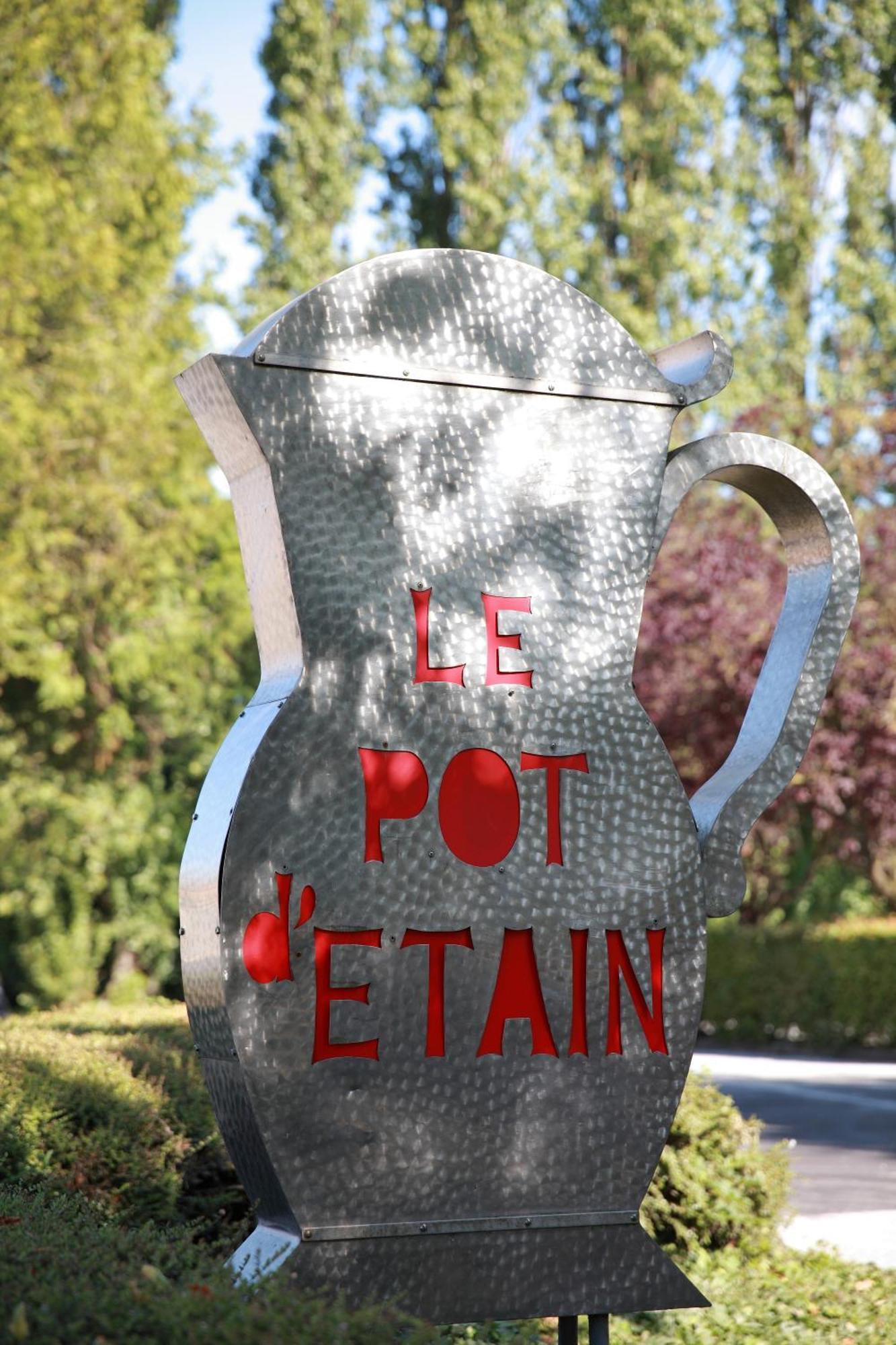 Cit'Hotel Le Pot D'Etain Holnon Buitenkant foto