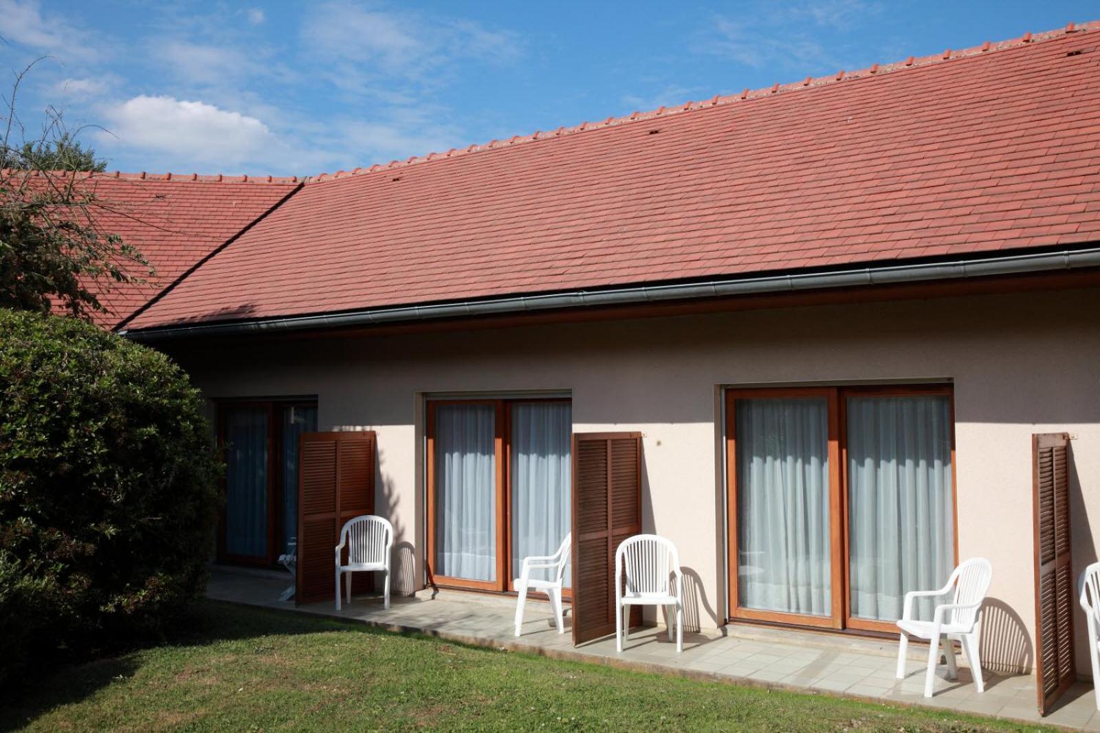 Cit'Hotel Le Pot D'Etain Holnon Buitenkant foto