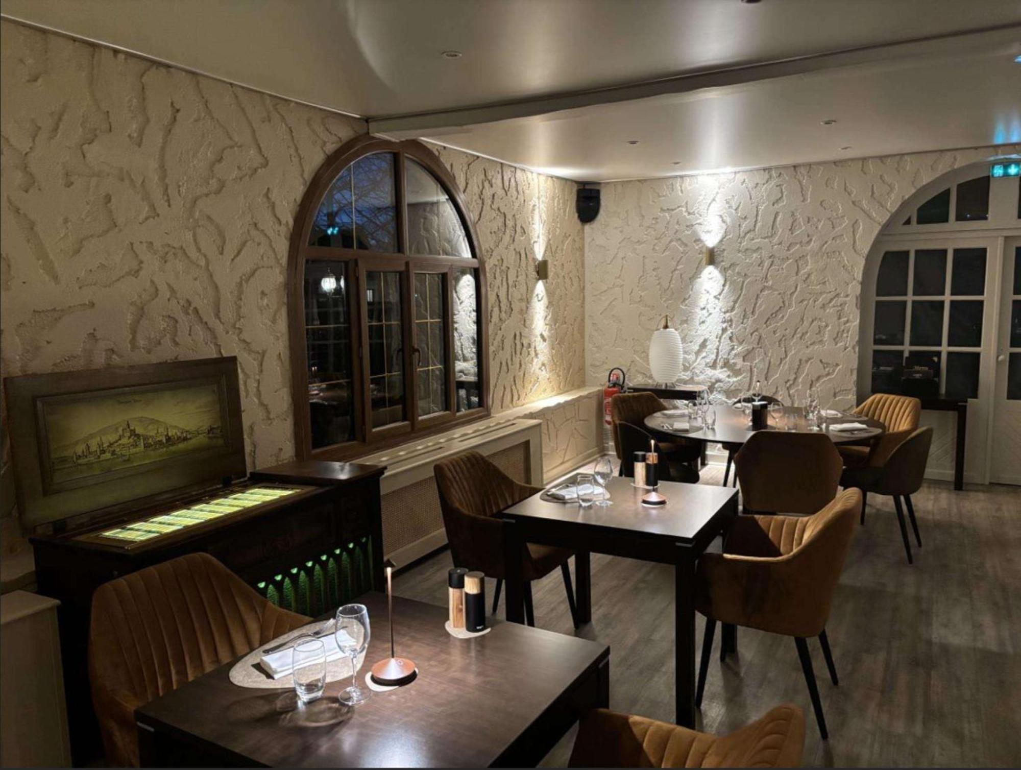 Cit'Hotel Le Pot D'Etain Holnon Buitenkant foto