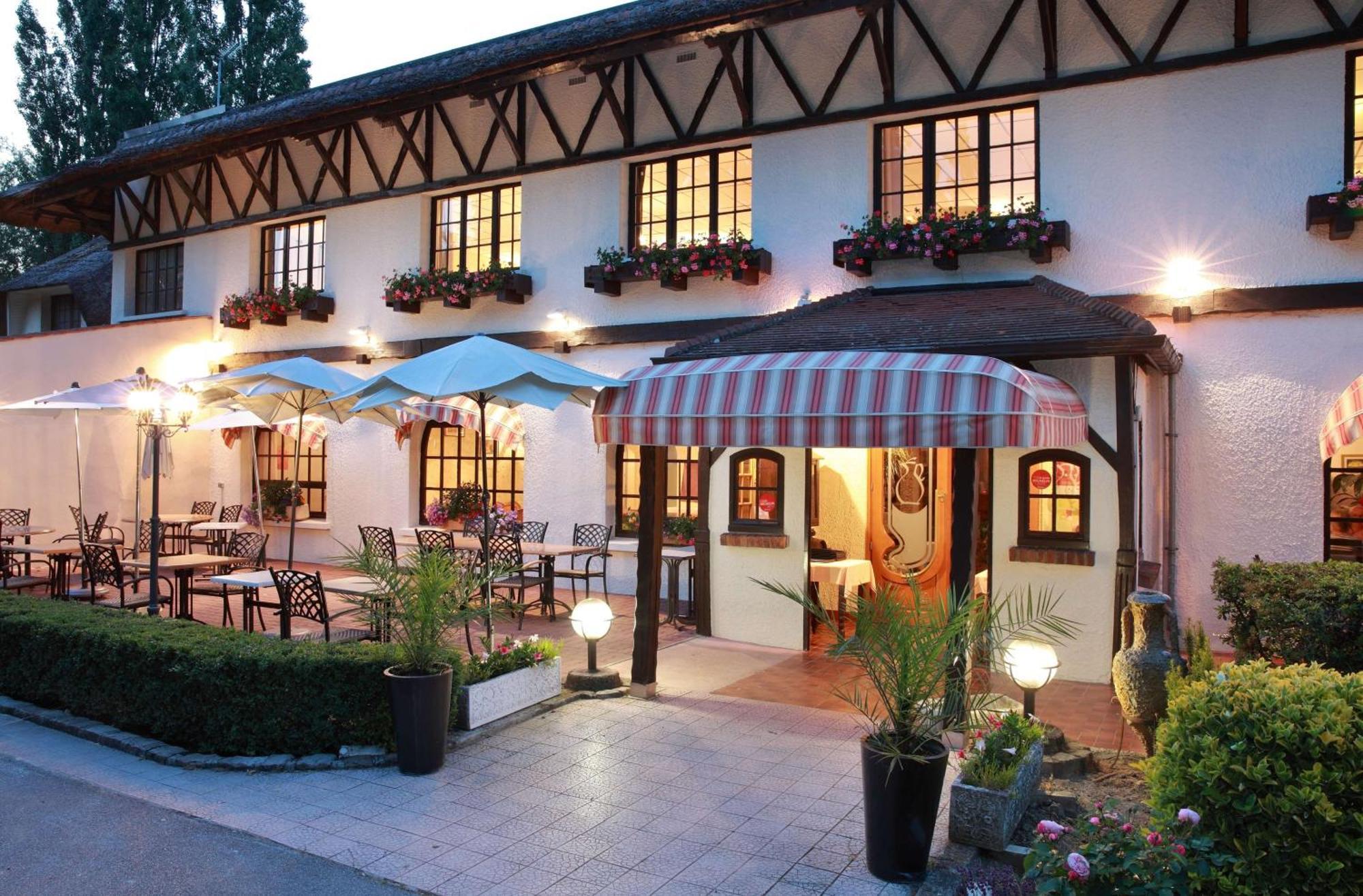 Cit'Hotel Le Pot D'Etain Holnon Buitenkant foto