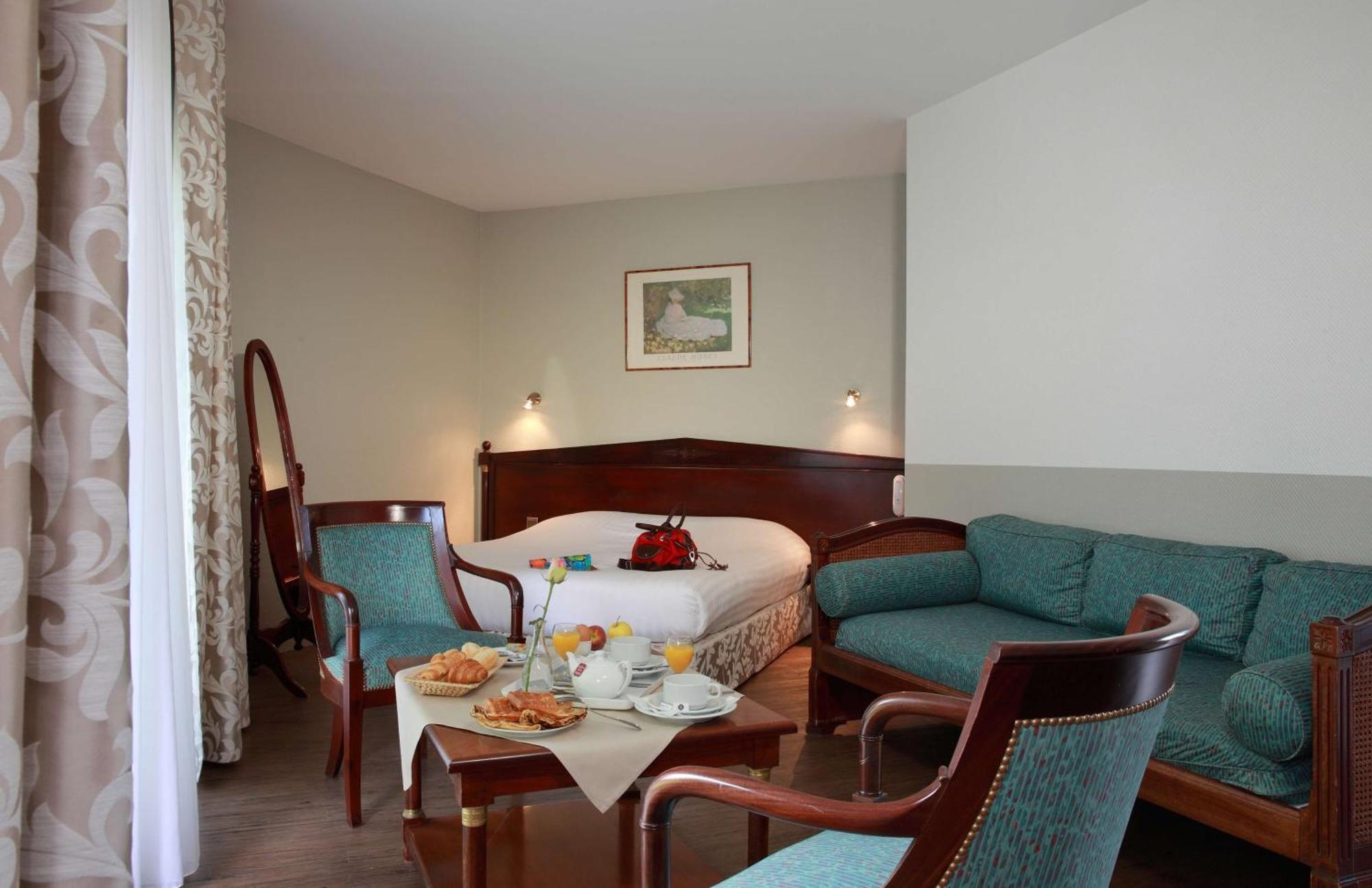 Cit'Hotel Le Pot D'Etain Holnon Buitenkant foto