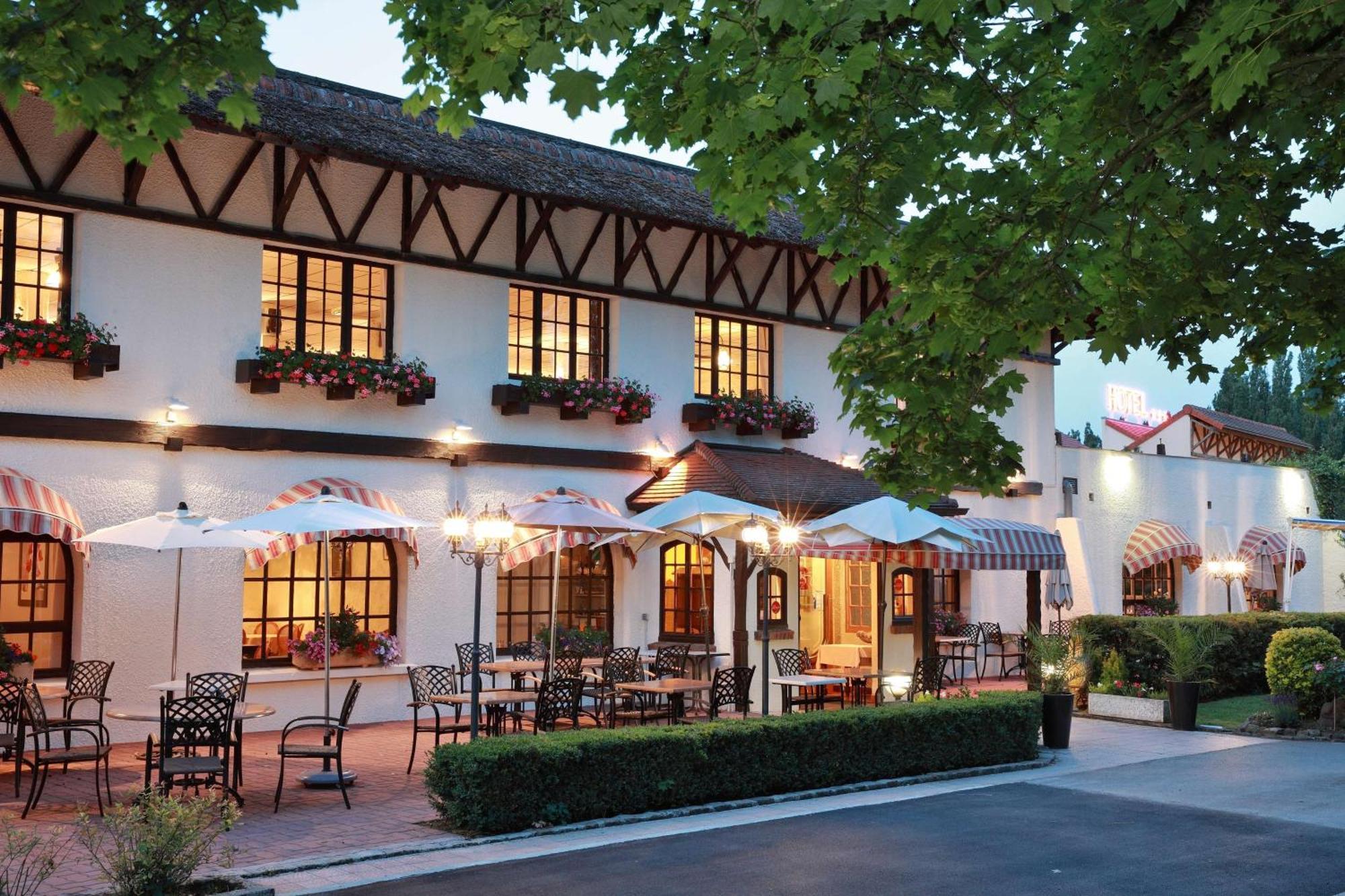 Cit'Hotel Le Pot D'Etain Holnon Buitenkant foto