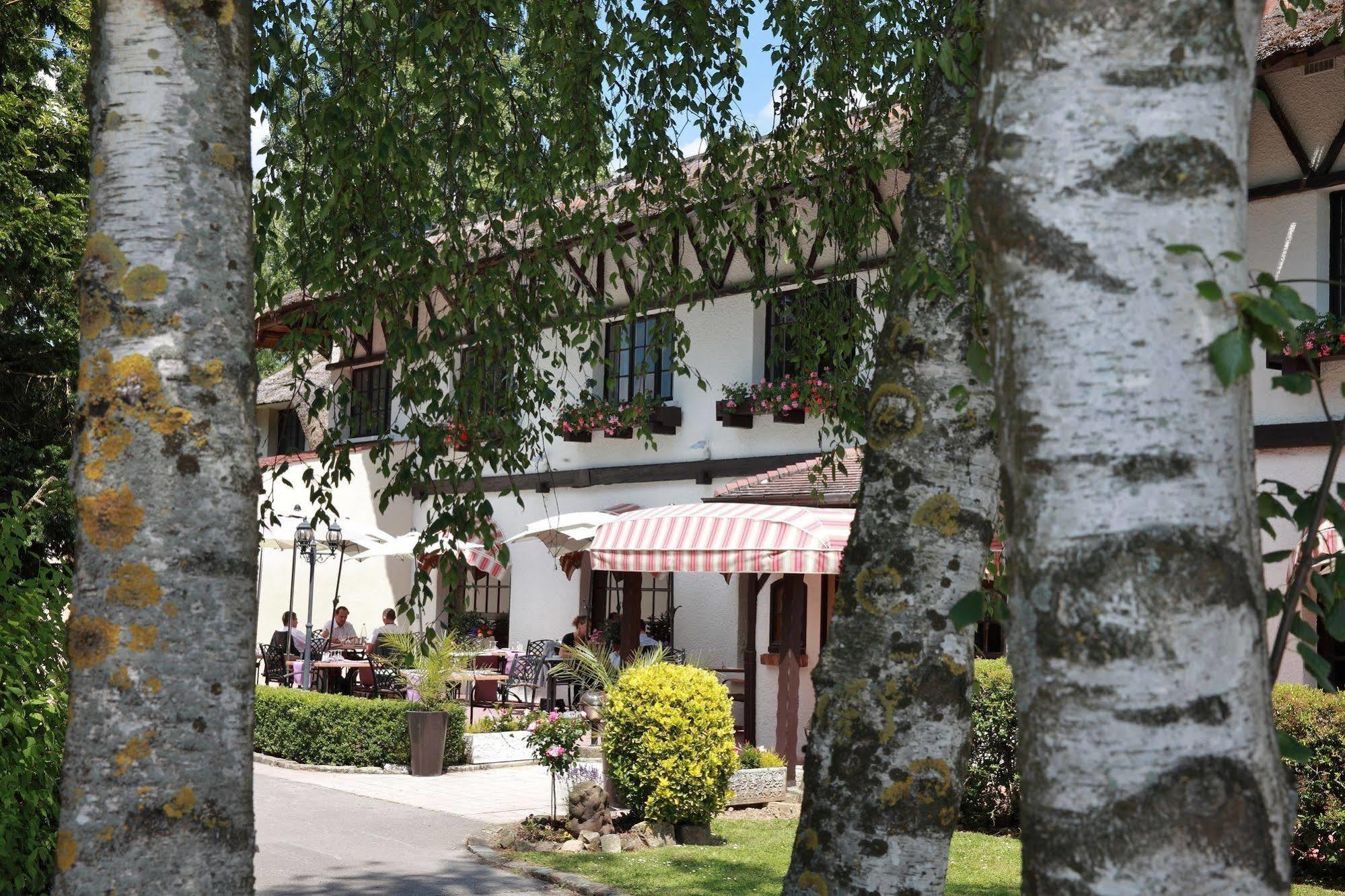 Cit'Hotel Le Pot D'Etain Holnon Buitenkant foto